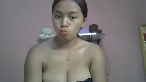 prettyy01 online show from March 29, 4:00 am