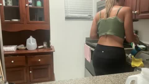 prettyyykittyyy22 online show from January 13, 6:12 pm