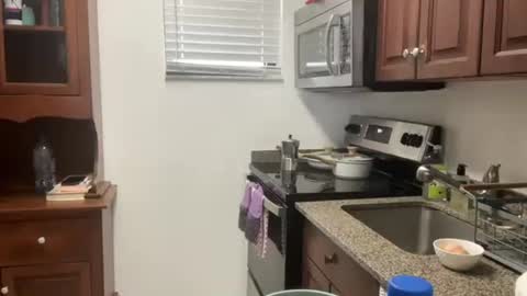 prettyyykittyyy22 online show from April 5, 1:32 pm