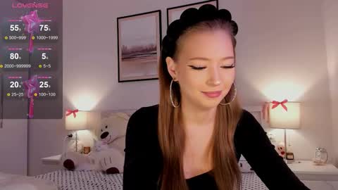 Princess Diana online show from March 19, 7:51 pm