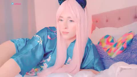 Snapshot of princess_peaach chatting on October 17, 1:09 am ArianaJoliiee online show from October 17, 1:09 am
