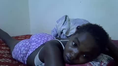 princess_scovia online show from May 3, 7:23 am