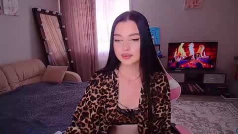 princessamira1 online show from May 25, 6:45 am