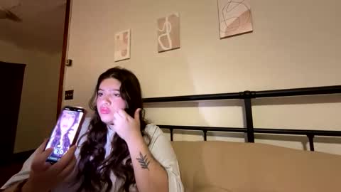 princessviccxo online show from March 31, 4:45 am