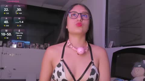 Valentina online show from May 27, 1:57 am