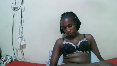 pritty_amber online show from May 4, 5:06 pm