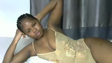 prretyface online show from November 14, 5:02 pm