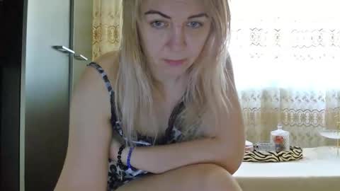 Pryncess sweety online show from May 27, 9:06 am