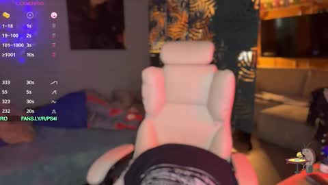 Queen of Pain online show from October 18, 8:10 pm