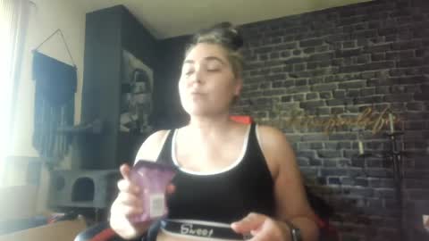 Krystle online show from May 18, 2:23 pm