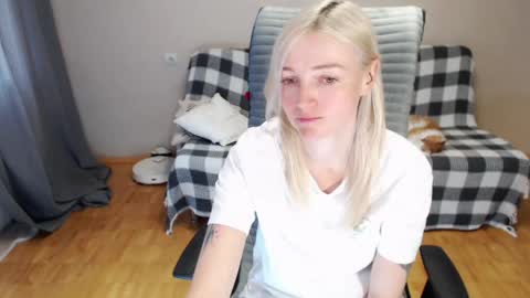 Polly online show from May 16, 6:27 am