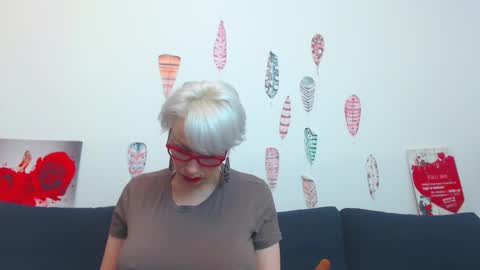 Goldie online show from January 15, 5:24 am