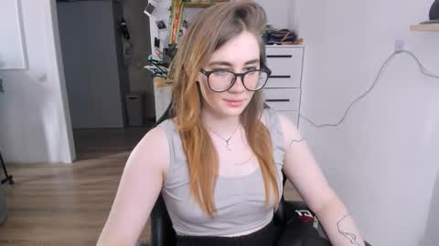 I am Mila online show from September 10, 9:42 am