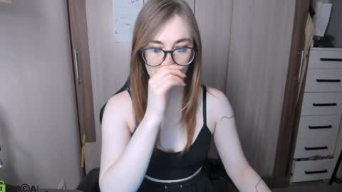I am Mila online show from January 12, 10:02 am