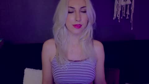 Isabelle online show from February 6, 7:13 am