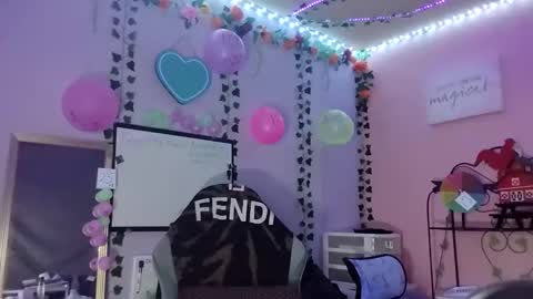 Purple2StayThnxxx online show from October 14, 12:57 am