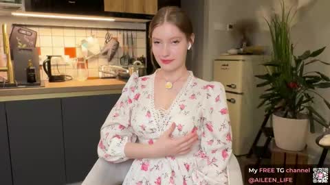 Snapshot of purrpure chatting on October 1, 7:30 pm Aileen online show from October 1, 7:30 pm