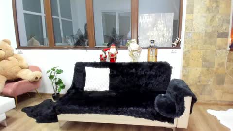 Snapshot of pussydollxx chatting on January 4, 6:51 pm Andreea online show from January 4, 6:51 pm