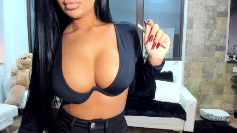 Snapshot of pussydollxx chatting on February 6, 8:13 pm Andreea online show from February 6, 8:13 pm