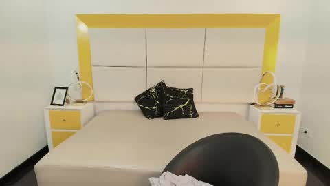 Shekoni  Schedule  700 - 1400 gtm-5 online show from November 6, 9:42 pm