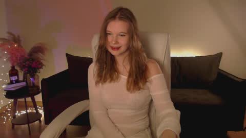 Snapshot of qt_nymph chatting on March 5, 7:06 pm Ariel online show from March 5, 7:06 pm