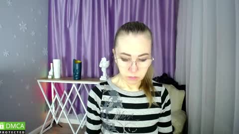 Snapshot of queen_a_n_i chatting on March 6, 8:19 am A N I Ill be here on December 1st online show from March 6, 8:19 am