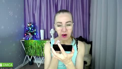 Snapshot of queen_a_n_i chatting on December 13, 7:26 am A N I Ill be here on December 1st online show from December 13, 7:26 am