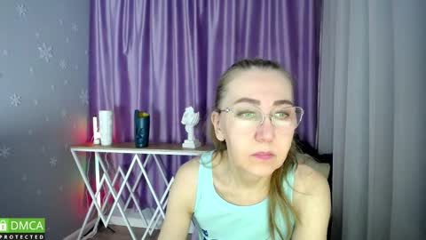 Snapshot of queen_a_n_i chatting on February 21, 8:17 am A N I Ill be here on December 1st online show from February 21, 8:17 am