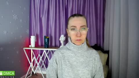 Snapshot of queen_a_n_i chatting on January 18, 10:28 am A N I Ill be here on December 1st online show from January 18, 10:28 am