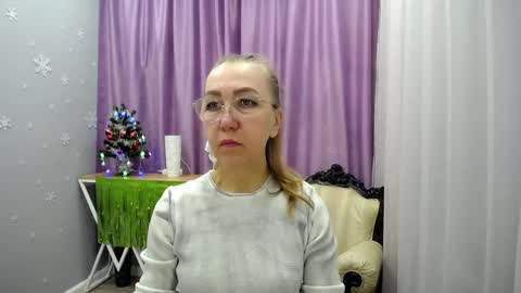 Snapshot of queen_a_n_i chatting on December 29, 10:45 am A N I Ill be here on December 1st online show from December 29, 10:45 am