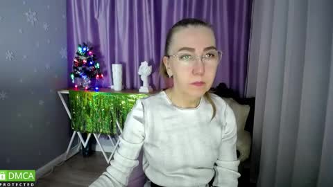 Snapshot of queen_a_n_i chatting on January 4, 9:10 am A N I Ill be here on December 1st online show from January 4, 9:10 am