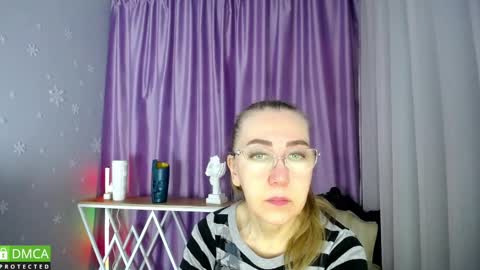 Snapshot of queen_a_n_i chatting on February 22, 9:01 am A N I Ill be here on December 1st online show from February 22, 9:01 am