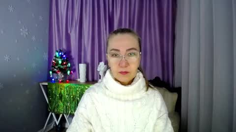 Snapshot of queen_a_n_i chatting on January 3, 10:20 am A N I Ill be here on December 1st online show from January 3, 10:20 am