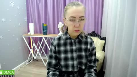 Snapshot of queen_a_n_i chatting on January 25, 8:42 am A N I Ill be here on December 1st online show from January 25, 8:42 am