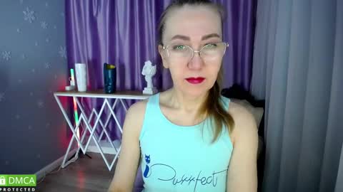 Snapshot of queen_a_n_i chatting on February 26, 6:08 am A N I Ill be here on December 1st online show from February 26, 6:08 am