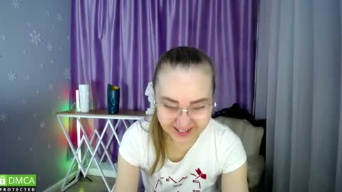 Snapshot of queen_a_n_i chatting on February 11, 7:54 am A N I Ill be here on December 1st online show from February 11, 7:54 am