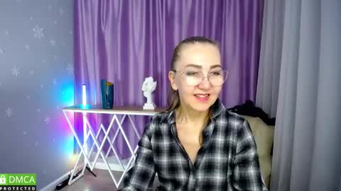 Snapshot of queen_a_n_i chatting on September 28, 2:44 pm A N I Ill be here on December 1st online show from September 28, 2:44 pm