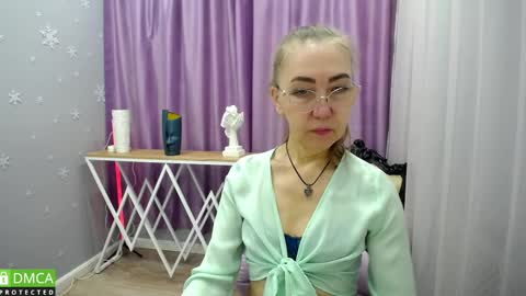 Snapshot of queen_a_n_i chatting on January 21, 7:26 am A N I Ill be here on December 1st online show from January 21, 7:26 am