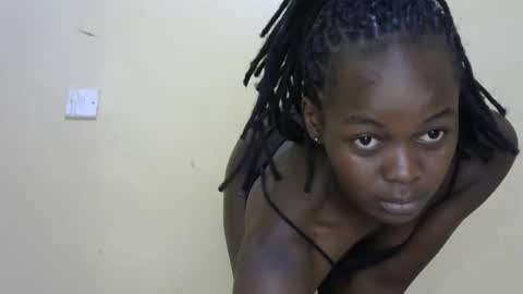 queen_banice online show from November 20, 4:57 am