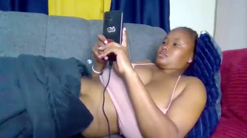 queen_doli online show from May 6, 2:48 am