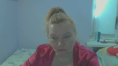 queen_jane8 online show from May 9, 12:07 pm