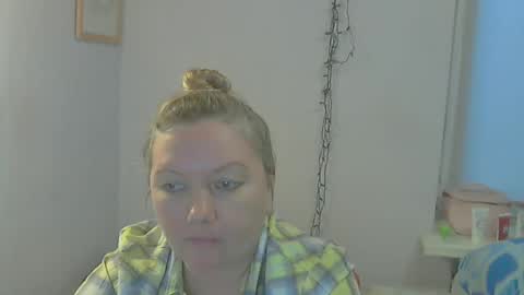 queen_jane8 online show from December 9, 10:22 am