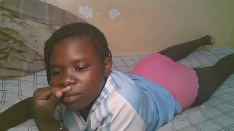 queen_latasha online show from May 12, 5:19 pm