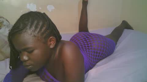 queen_latasha online show from May 9, 3:52 am