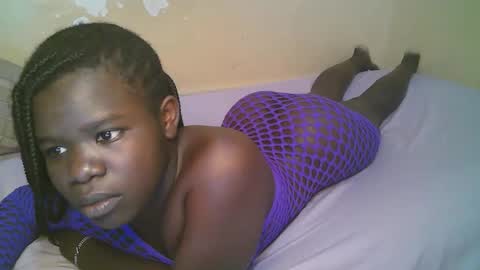 queen_latasha online show from May 22, 5:05 am