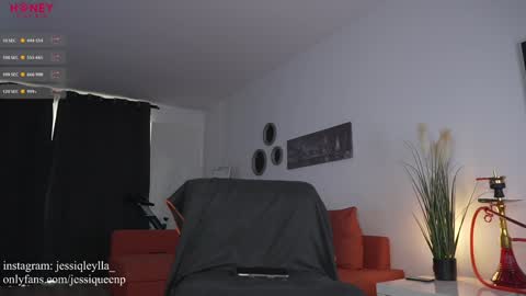 queen_leylla online show from February 7, 6:14 am