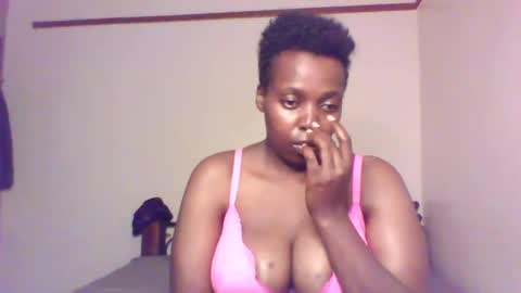 QUEEN online show from December 14, 2:22 am