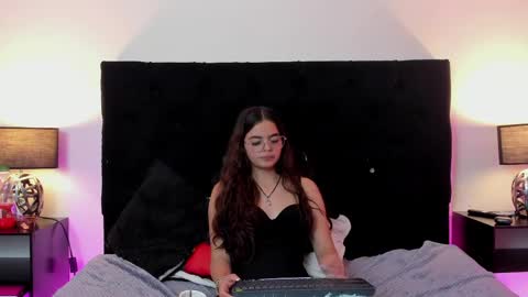 queen_misy online show from May 13, 11:43 pm