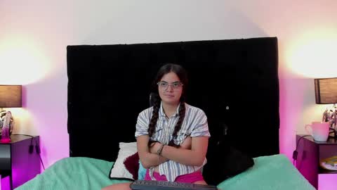 queen_misy online show from May 23, 11:25 pm