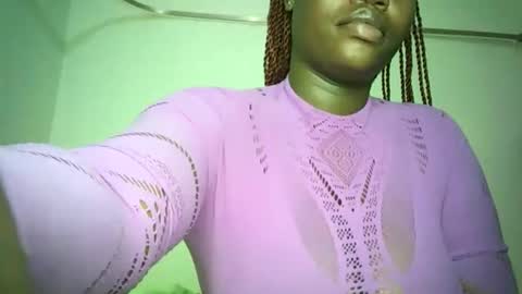 Queen Sara online show from April 2, 5:16 am